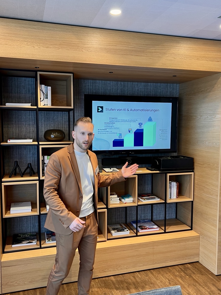 Präsentation Stufen von KI & Automatisierung